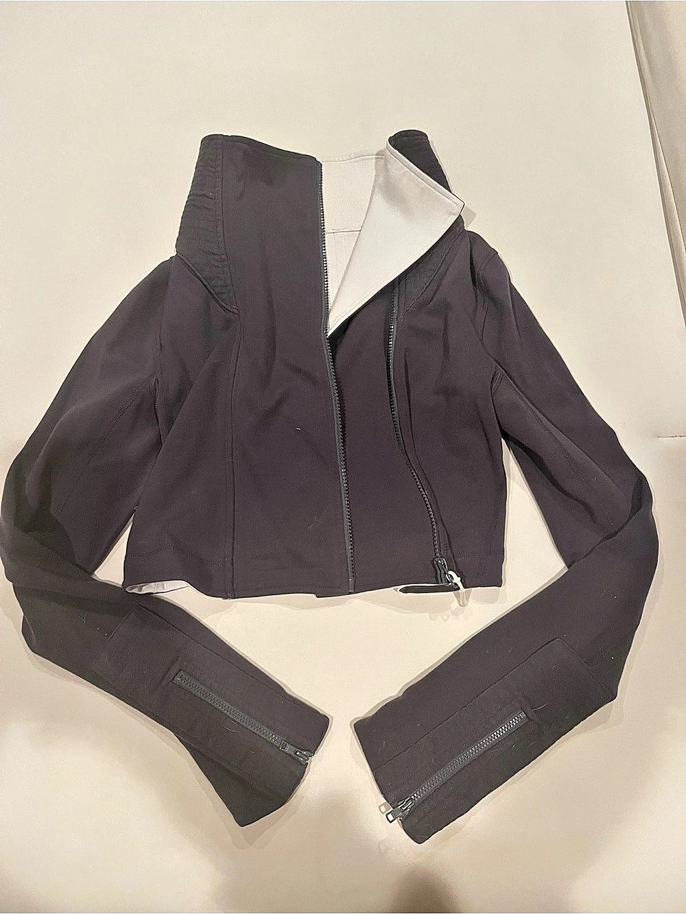 lululemon Precision Jacket Black Zip Jacket